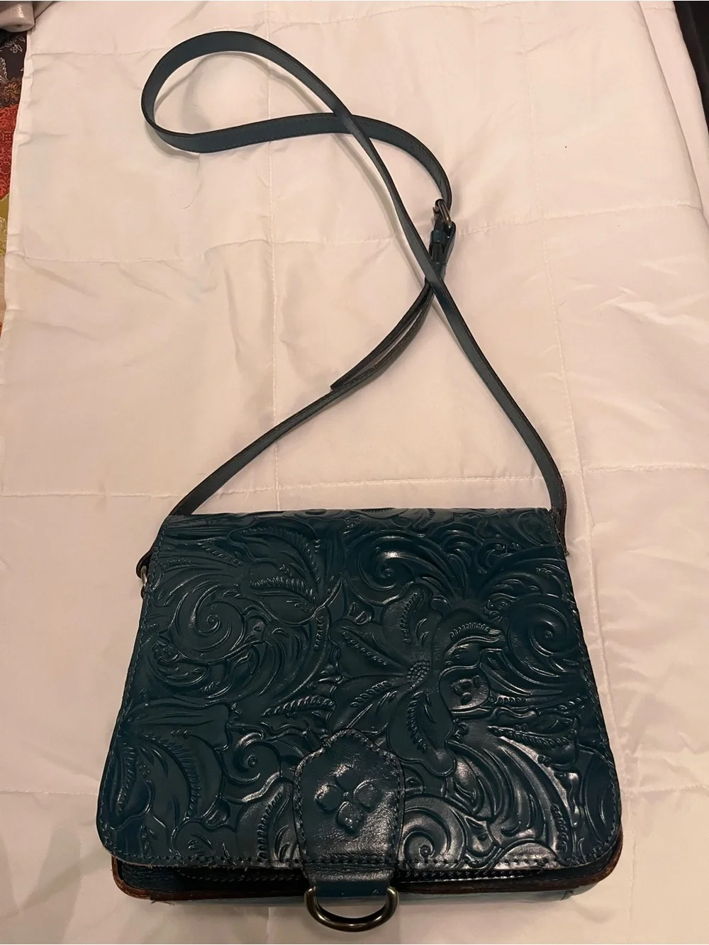 Patricia Nash Teal leather purse